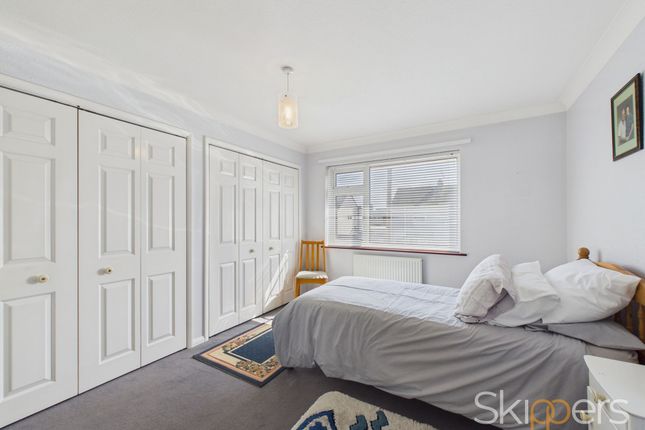 8 Beaufort Avenue, Ramsgate photo 4