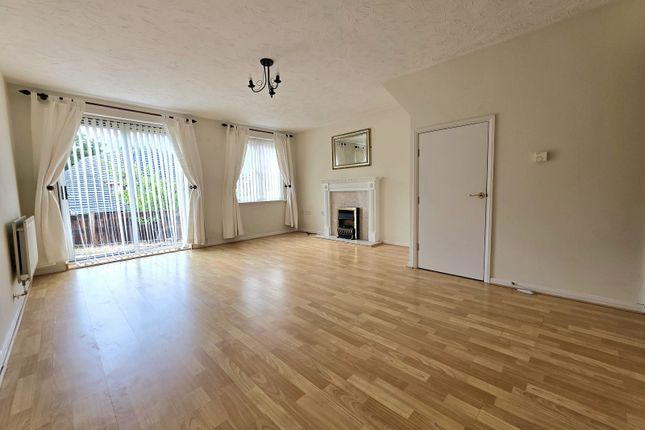 6, Ffordd Ger Y Llyn, Swansea photo 2