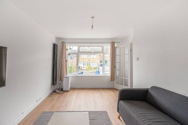 Thumbnail Terraced house to rent in Endersby Road, Barnet