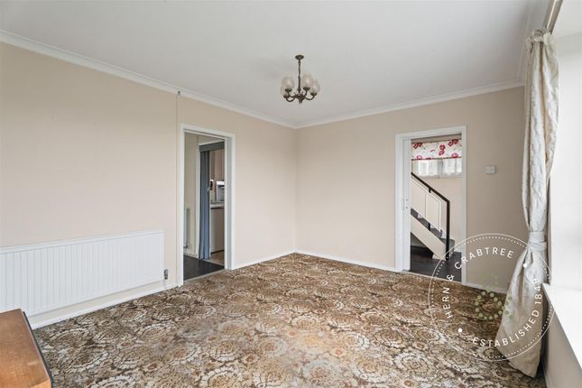 51, Morris Avenue, Cardiff photo 4
