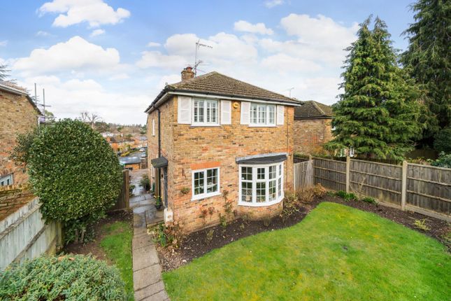 Thumbnail Detached house for sale in Folly Hill, Farnham, Surrey
