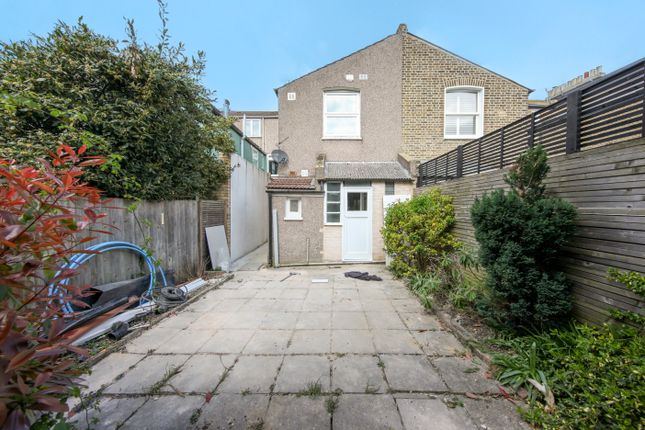 72, Kingscourt Road , London photo 5
