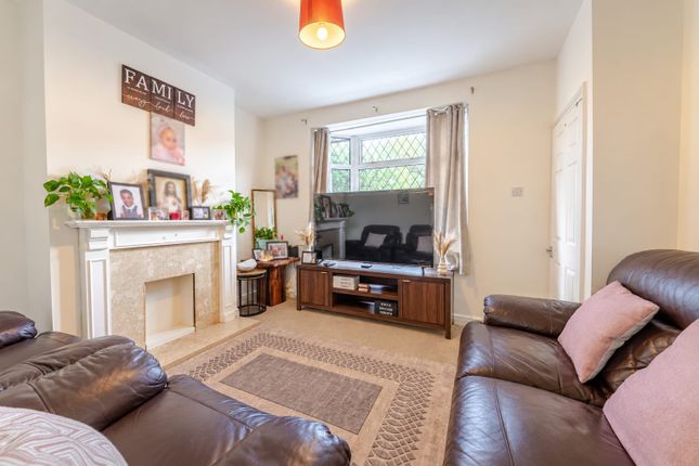 56 Woodland Drive, MANSFIELD photo 3