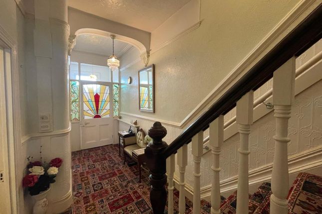 32, Coleshill Terrace, Llanelli photo 3