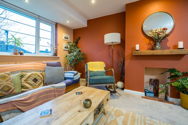 4, Hambledon Gardens, London photo 4