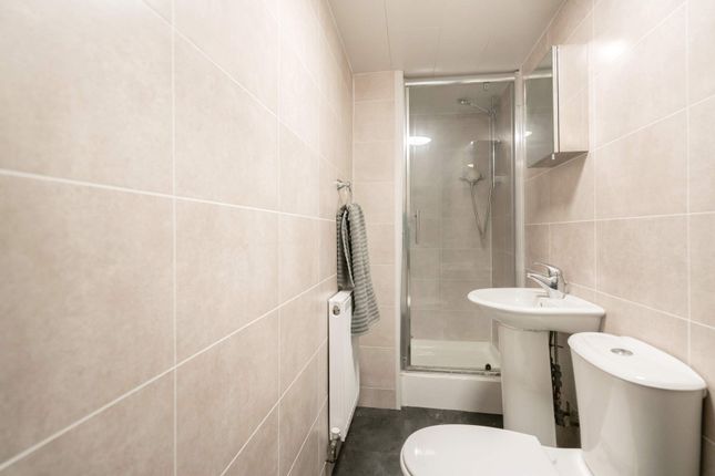 Flat to rent in Vinery Road, Leeds