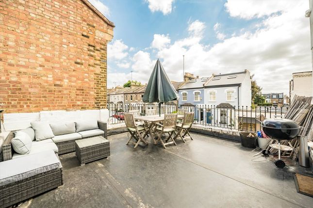 272, Munster Road, London photo 3