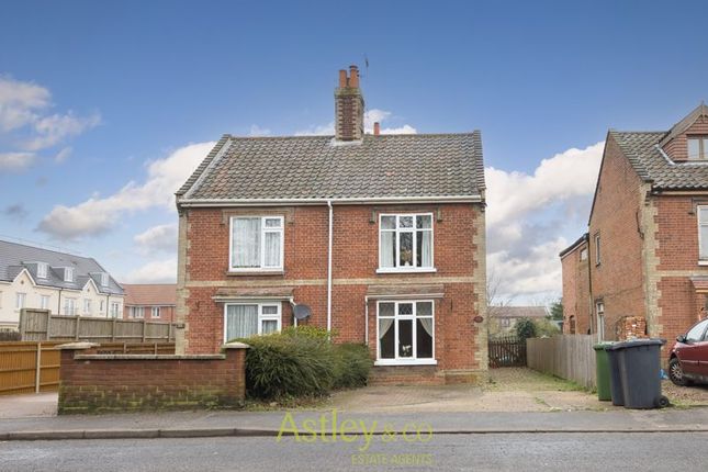 Thumbnail Semi-detached house for sale in New Road, North Walsham