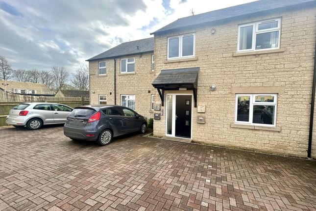 Flat to rent in Cricklade Road, Cirencester