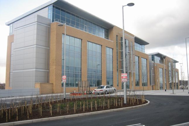 Office to let in Baltic Business Quarter, Gateshead