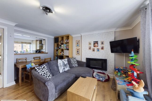 233, Ravenhead Road, St Helens photo 3