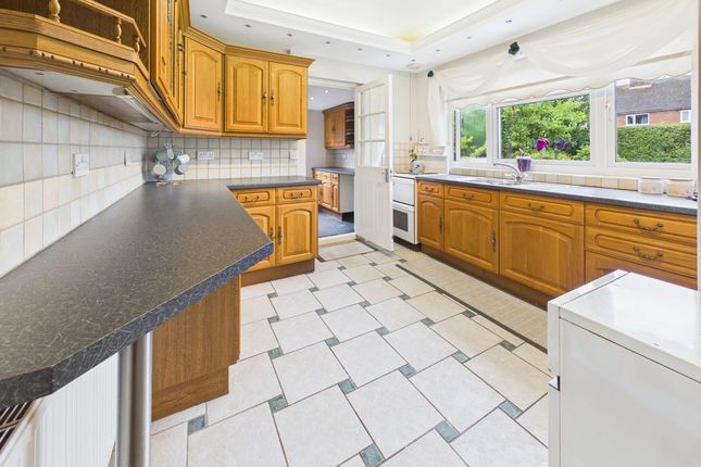 147, Addison Road, Caterham photo 4