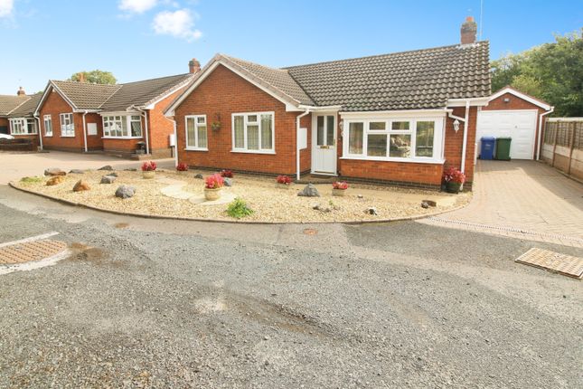 2-bed house on 17, Stoney Croft, Cannock, £275,000