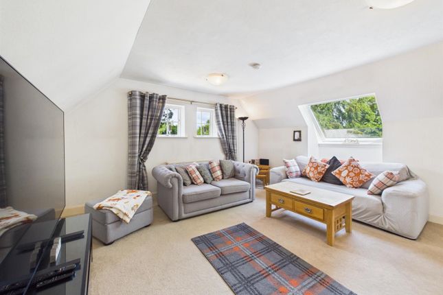 Flat 3, The Lodge, Huntingtowerfield photo 2