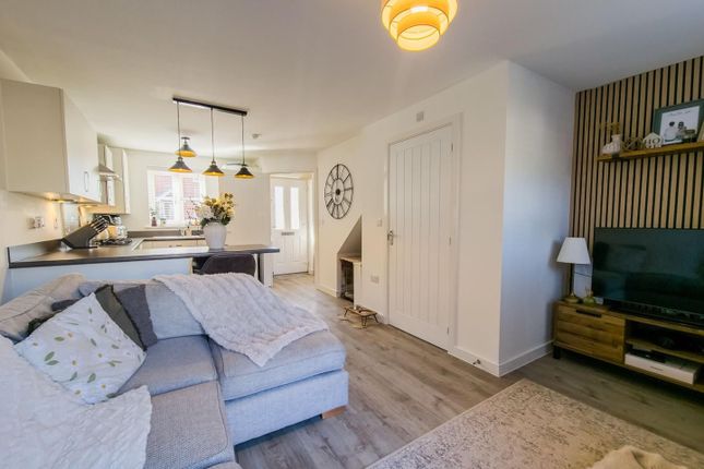 95, Hexham Street, Towcester photo 2