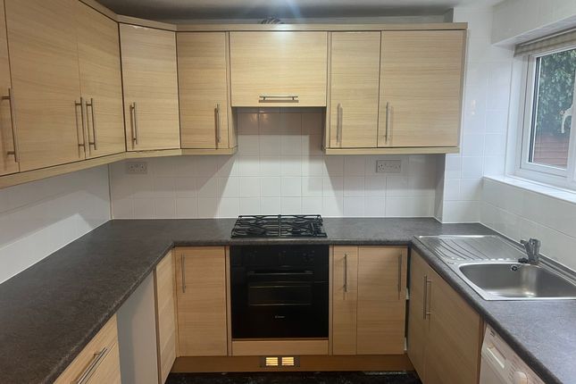 37, Halsey Drive, Hitchin photo 2