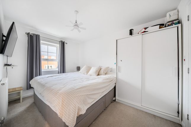 83, Doris Bunting Road, Romsey photo 4