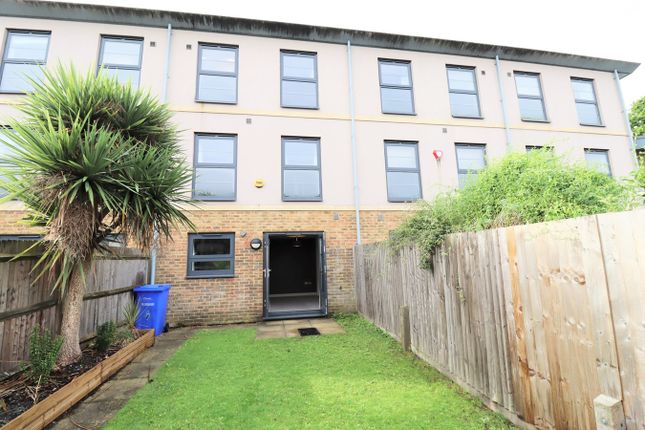 Town house for sale in Pond Road, Farnborough