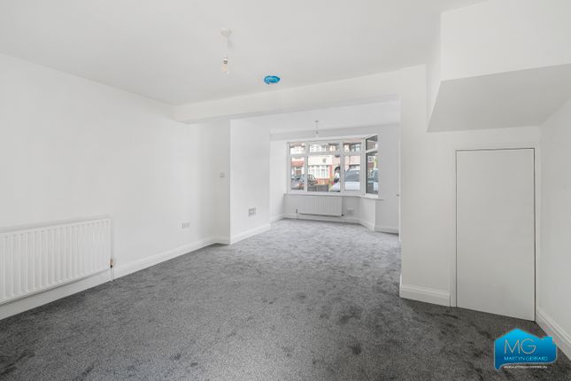 87, Chatsworth Drive, Enfield photo 4