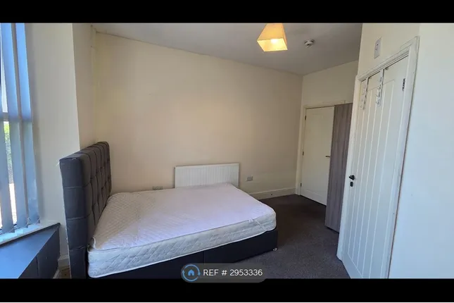 Property 1 of 11. Room 1