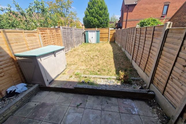 Prestwick Close, Luton photo 2