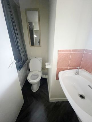 40, Downs Road, Luton photo 3