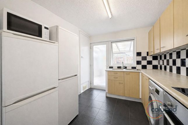 14, Cramphorn Walk, Chelmsford photo 4
