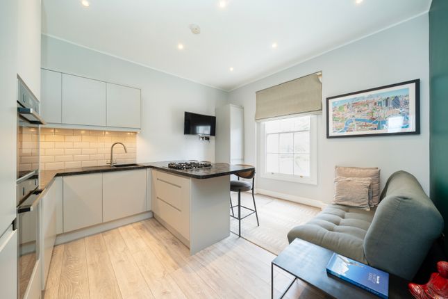Tollington Road, London photo 2