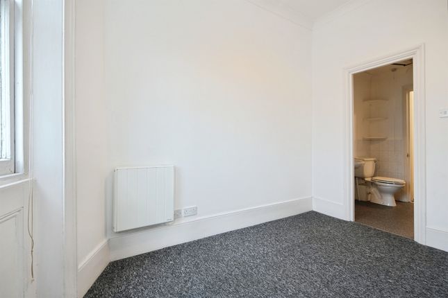 Flat 14, 106, Lansdowne Place, Hove photo 4