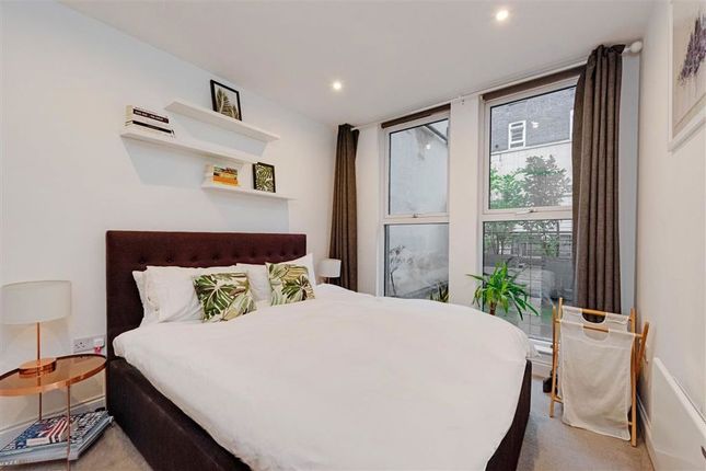 Flat 1, 105, Marsham Street, London photo 3