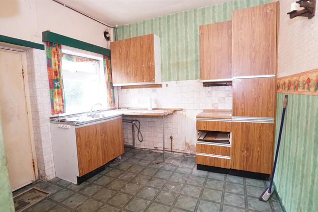 15, Lister Ville, Bradford photo 3
