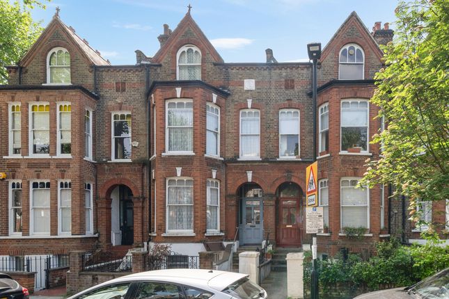 Flat for sale in Northolme Road, London