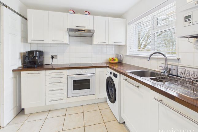 18, Haymeads, Welwyn Garden City photo 3