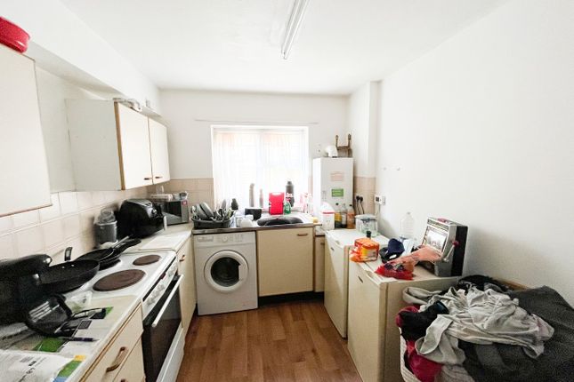 Flat 2 Wellington Court, Rue de Bayeux, Battle photo 2