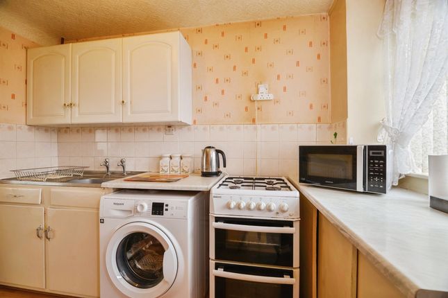 19, Dunholm Avenue, Middlesbrough photo 2