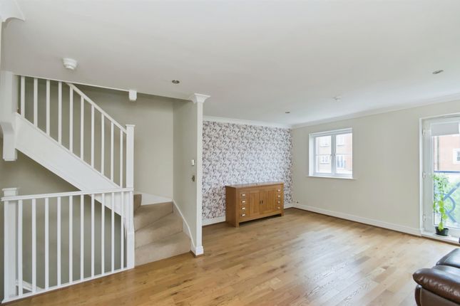 75, San Juan Court, Eastbourne photo 2