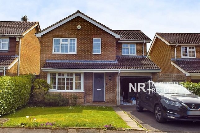Detached house to rent in Oaklands Close, Chessington, Surrey.