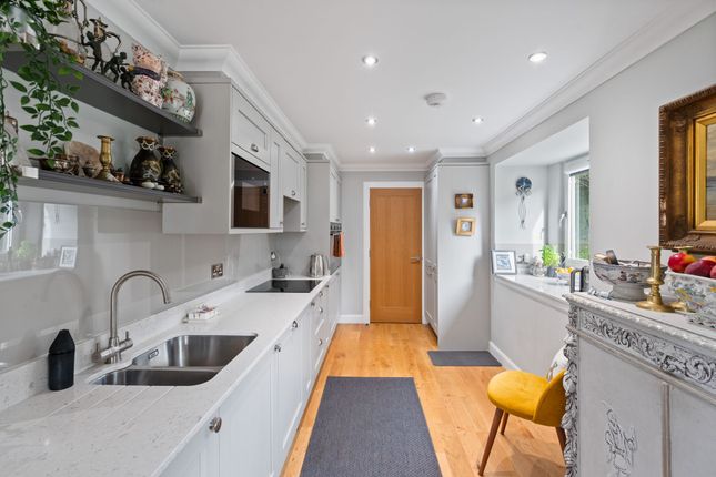 22 Park Manor, Crieff photo 2