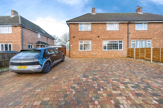 Thumbnail Semi-detached house for sale in Abbey Avenue, St.Albans