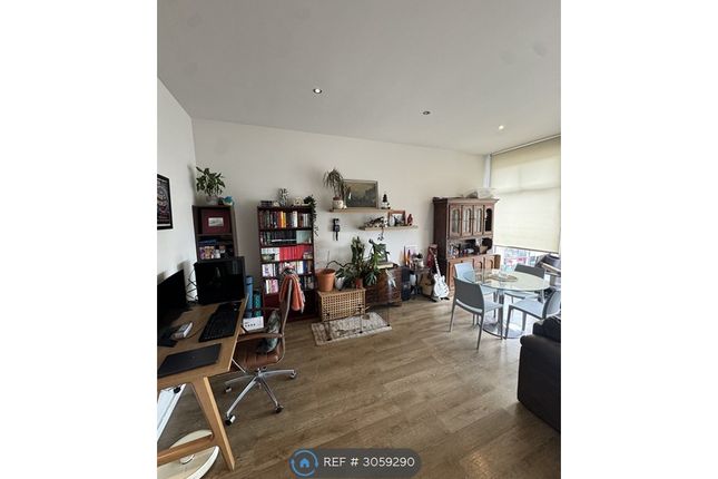 Flat  Global Lofts, A Kirkgate, Otley photo 3