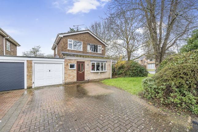 Link-detached house for sale in Mays Road, Wokingham, Berkshire
