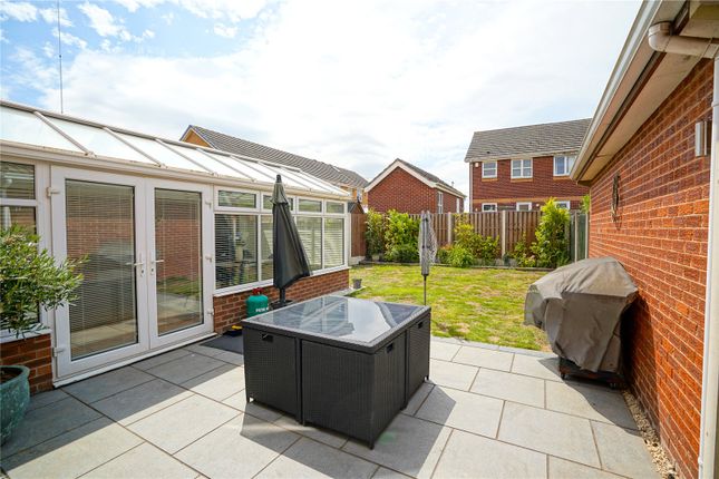 31, Barberry Way, Rotherham photo 4