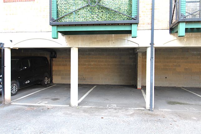 FLAT 13, MANHATTAN COURT, BRIGHTON photo 4
