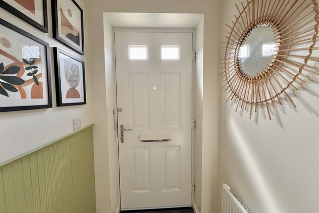 16, Roseberry Close, Seaham photo 2
