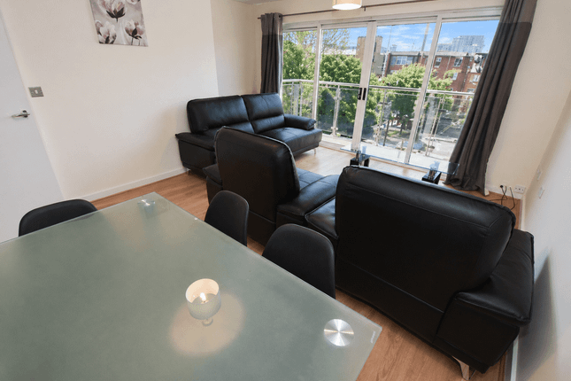 44 Chevassut Street, Hulme, Manchester photo 4