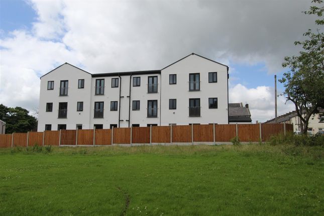2 Bedroom House in BB10 3BE