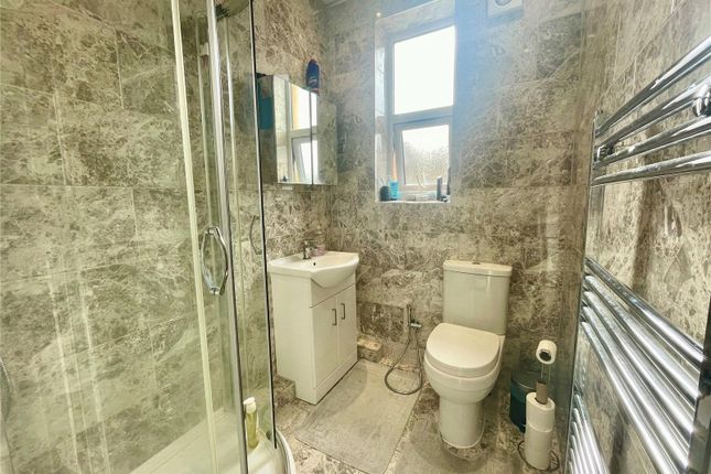 4, Annis Street, Lancashire photo 2