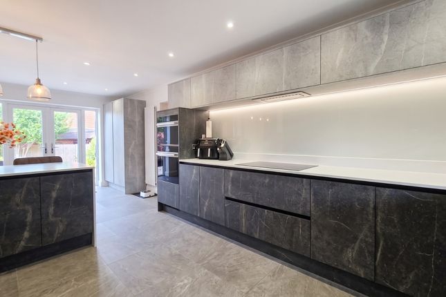 71, Old Wokingham Road, Crowthorne photo 4
