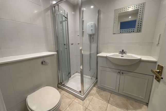 3a, 312, Earls Court Road, London photo 3