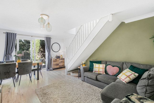 32, Redwing Close, Bicester photo 2